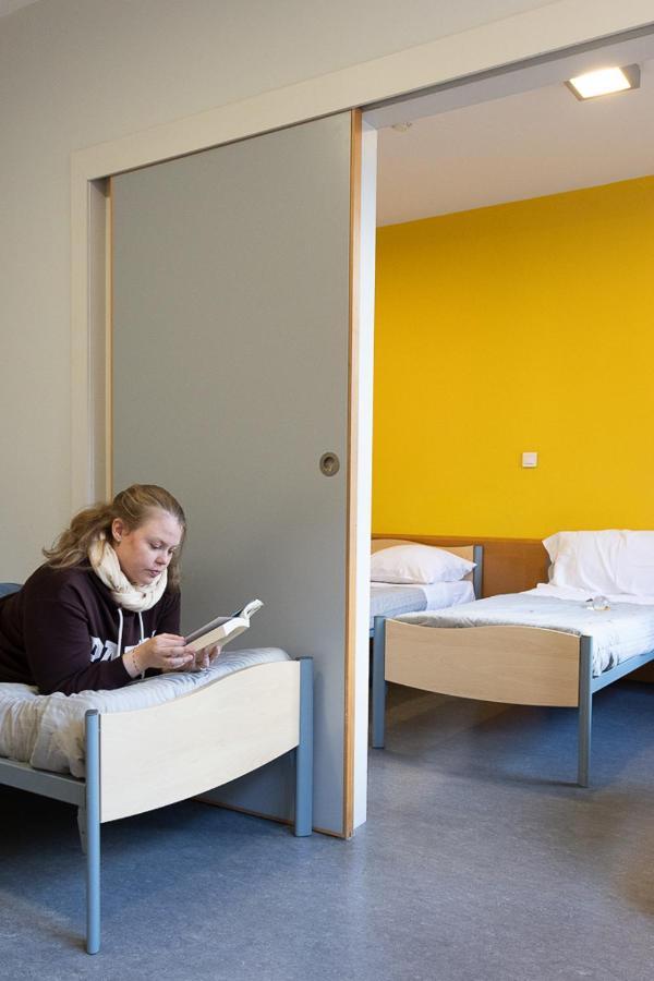 Youth Hostel Van Gogh Saint-Josse-ten-Noode Экстерьер фото